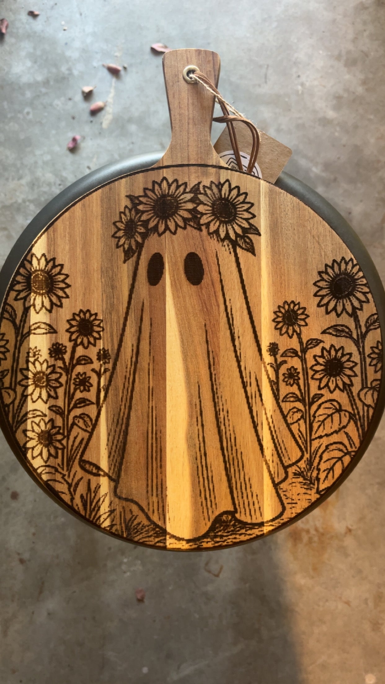 Large Round Ghost Crown B